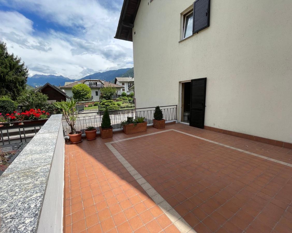 Casa Dolce Casa Apartment Тирано Екстериор снимка